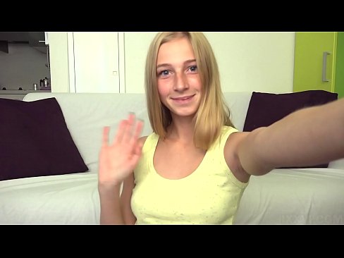 ❤️ Keď sa nudím, lenivo si masturbujem svoju ružovú kundičku ️❌ Sex video na sk.quizfarmature.ru ❤